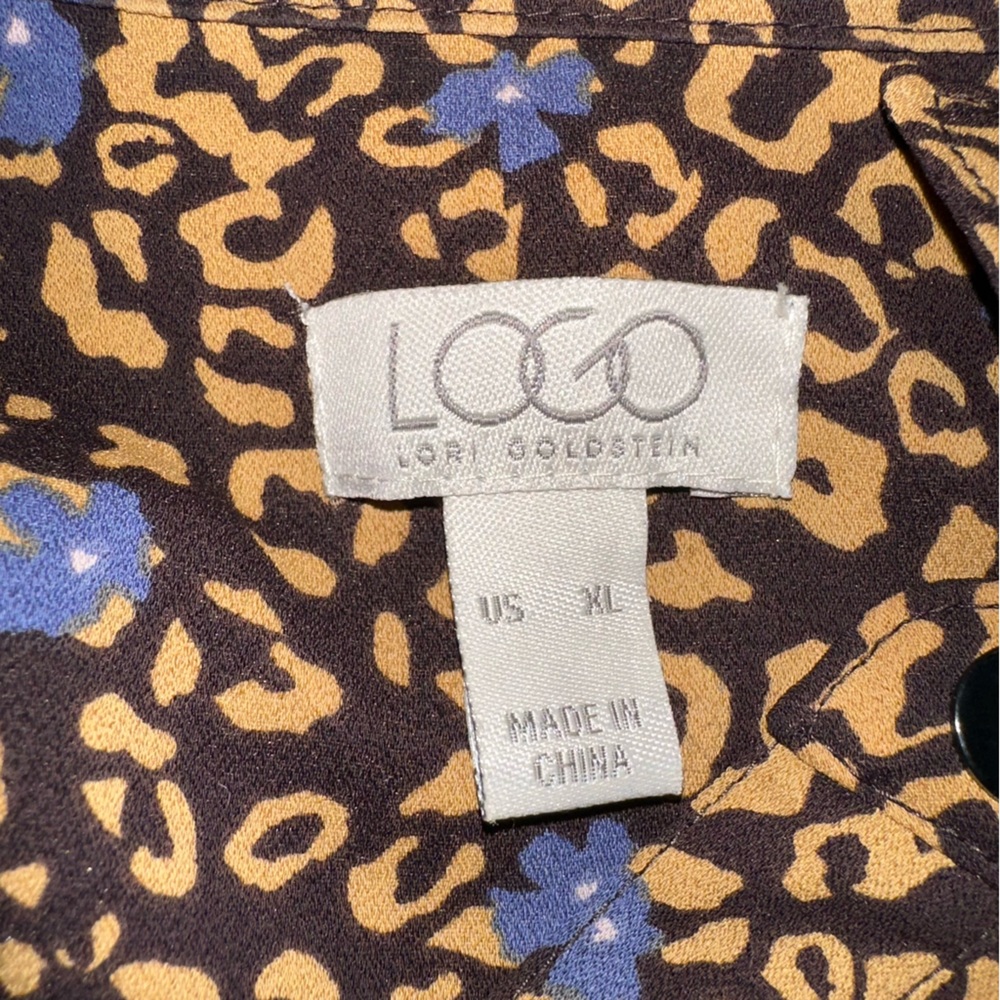 LOGO by Lori Goldstein Women's Brown Animal Print w/Blue Flowers Blouse- Size XL - Picture 2 of 9